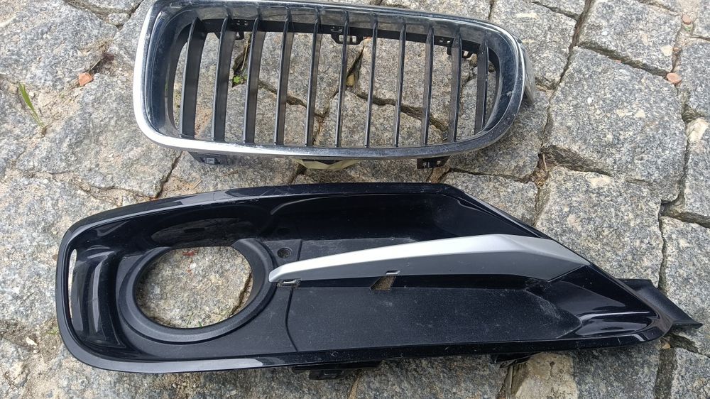 Grelha de parachoques BMW f30 F31 de 2014