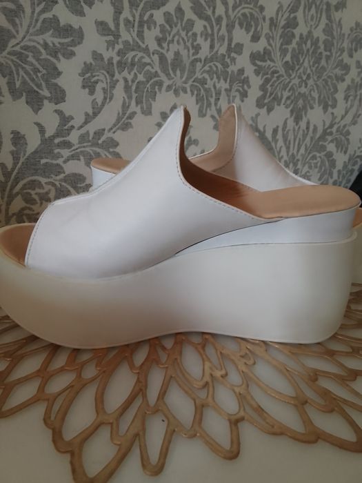 Женские летние шлепанцы-