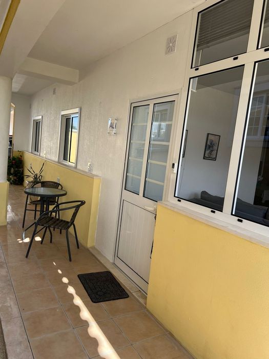 Casa T2 para Férias com Piscina próximo praia