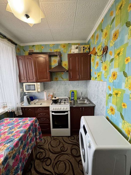 Продам 2 кімнатну квартиру в центрі міста