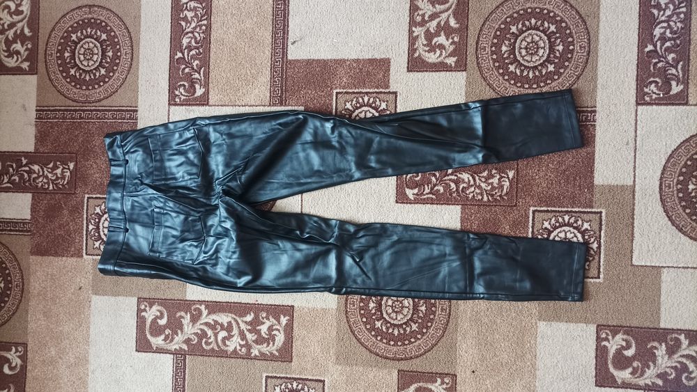 Женские штаны черные индислиз скини