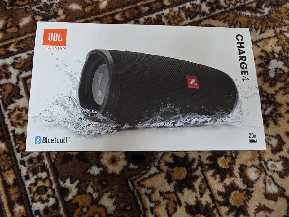 Jbl charge 4  на запчасти