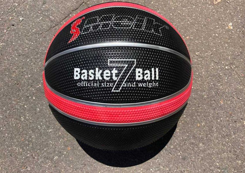М'яч баскетбольний 7 розмiр в стилi Spalding NBA Chicago Bulls