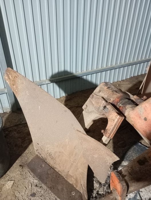 Arado para Trator Charrua 16 polegadas