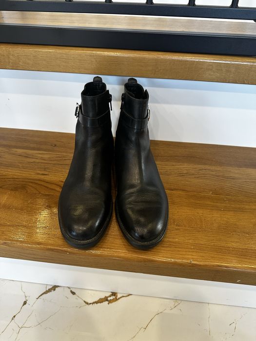 Черевики, чоботи