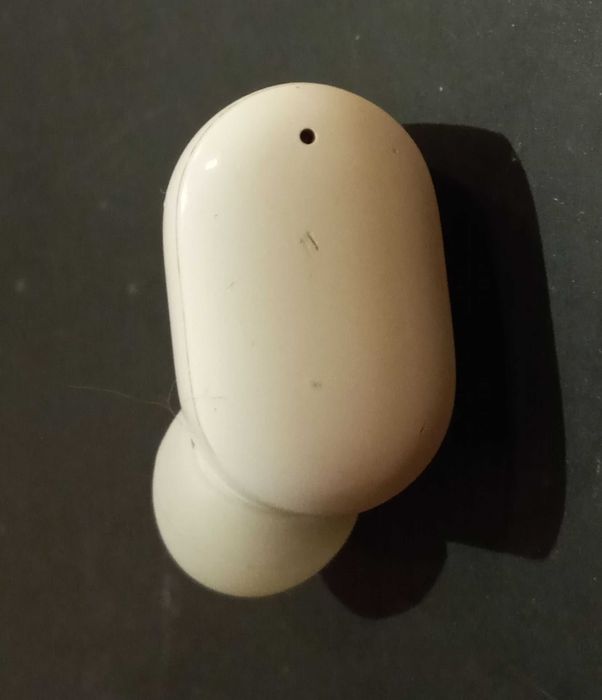 Продам Левый (без кейса) наушник Xiaomi Redmi AirDots White (белый).