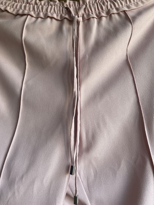 lekkie różowe eleganckie spodnie Zara S ubrane raz