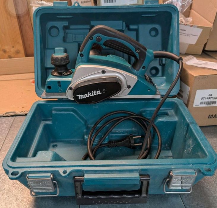 Makita KPO 800 strug