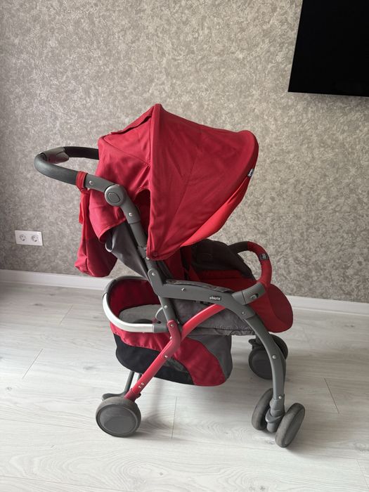 Прогулочная коляска chicco
