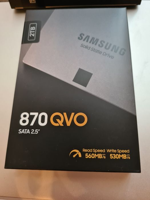 SSD накопичувач Samsung 870 QVO 2 TB (MZ-77Q2T0BW)