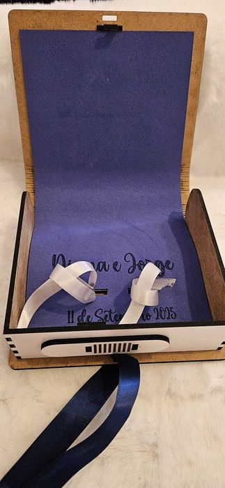 Caixa de alianças personalizada