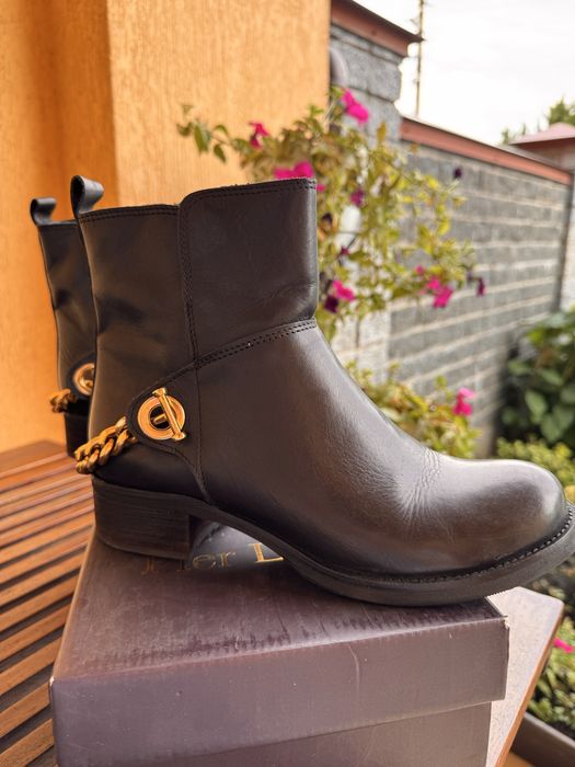 Жіночі чобітки — стильні та зручні( Made in Italy)