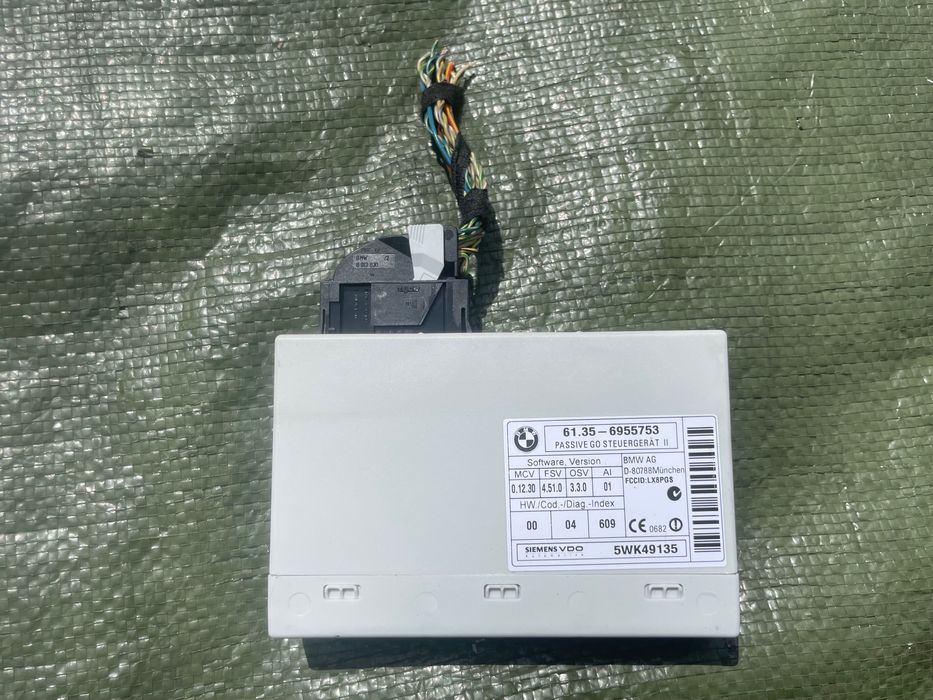 BMW 3 E90 E91 moduł bezkluczykowy Passive Go (KESSY)