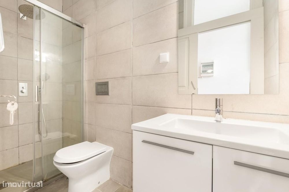 Apartamento T3 + 1, Castelo, Lisboa