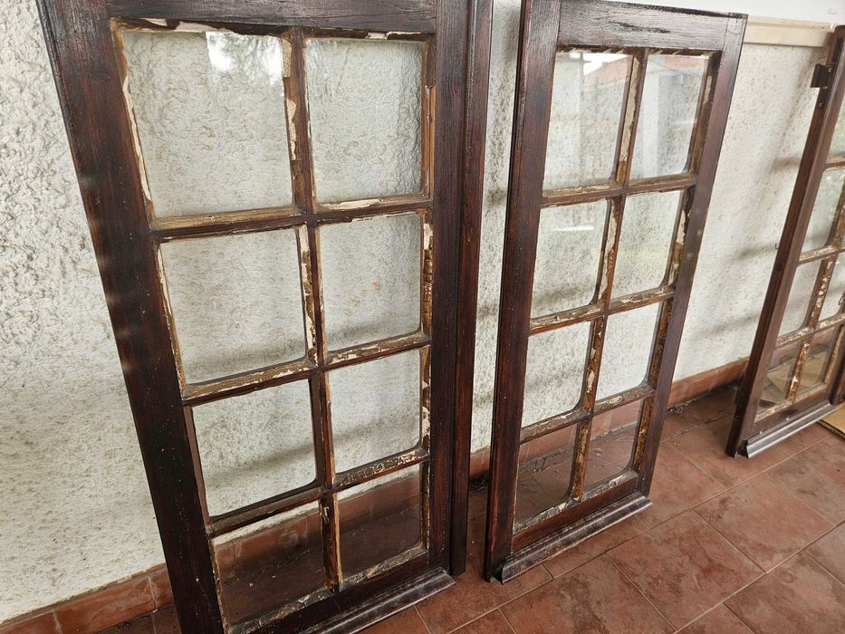 2 Janelas duplas em Madeira com vidros pequenos