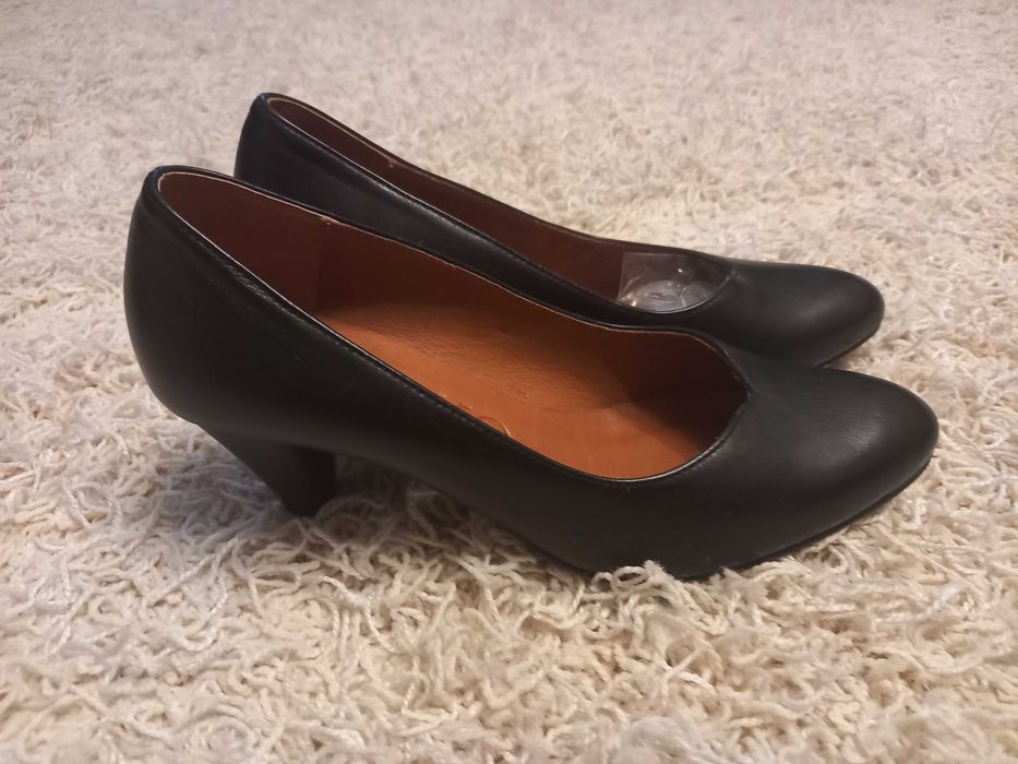 Buty czółenka skórzane ryłko r.36.5