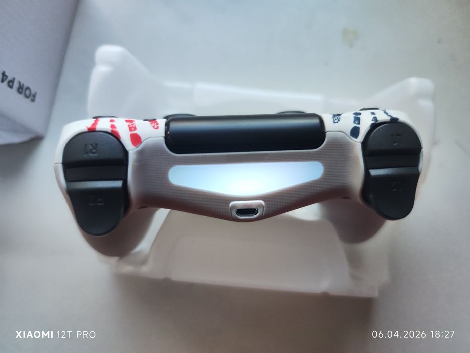 Продам джойстик на Sony PS4