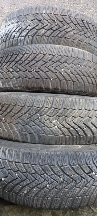 Комплект зимової ризини 205/55R16 Continental