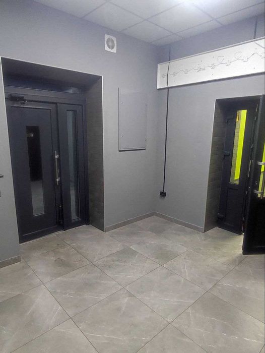 Оренда нежитлового приміщення (м. Радехів, пр-т.Відродження).