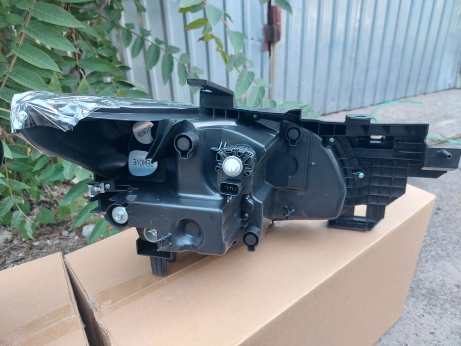 Фара Мазда CX-9 16 23