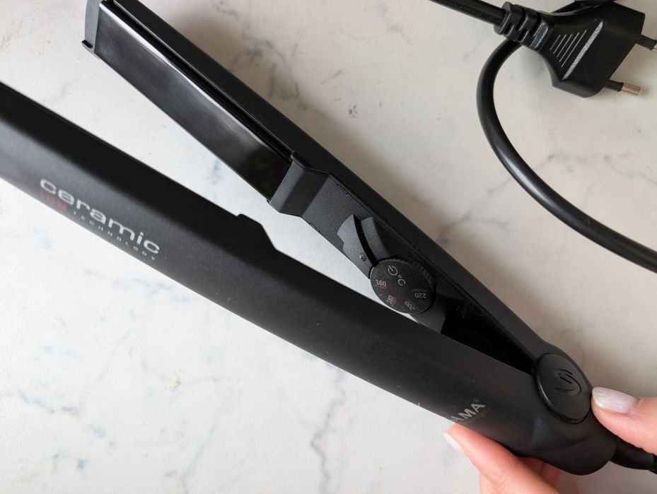 Праска випрямляч для волосся професійна Gama CP1