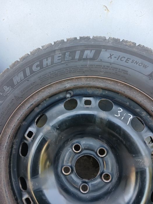 Шини зимові michelin на оригінальних дисках volkswagen r15