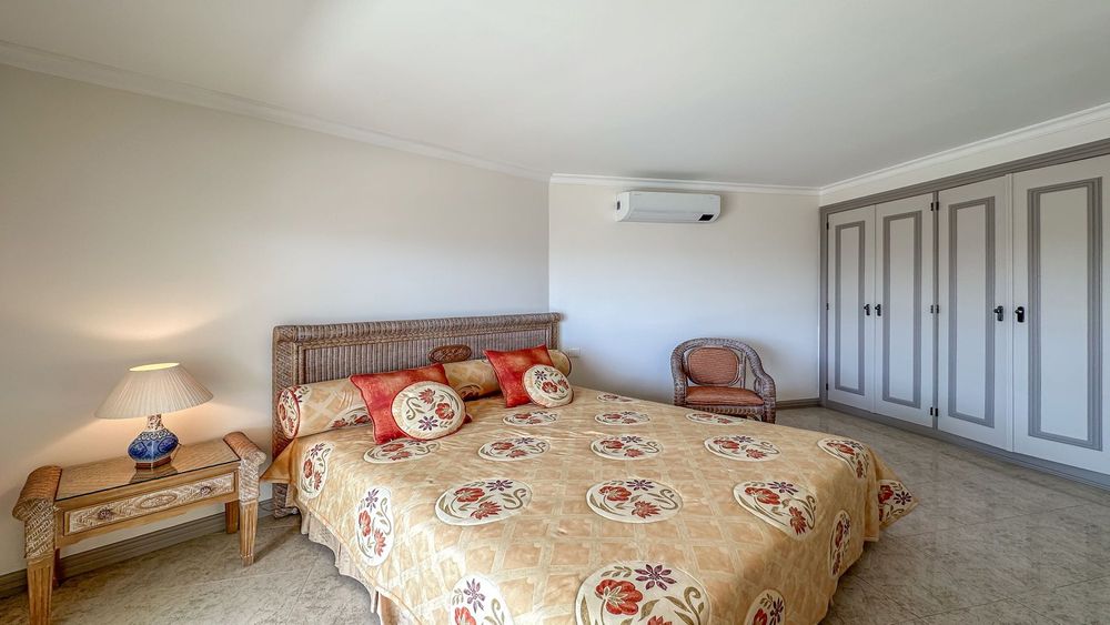 Apartamento de Luxo, Vista Mar Deslumbrante a 100m da Praia, Albufeira