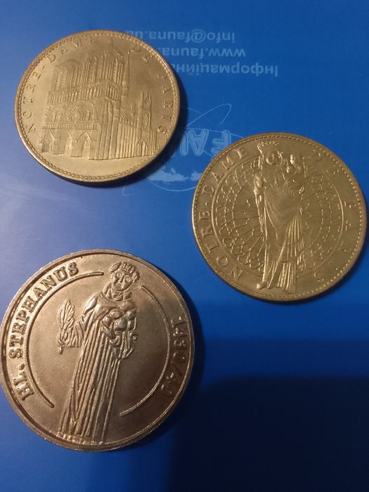 Монеты жетоны франции