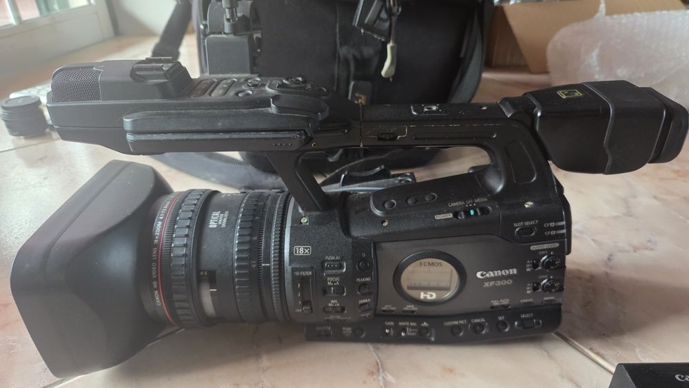 Canon xf300 + Mala sem rigida + baterias