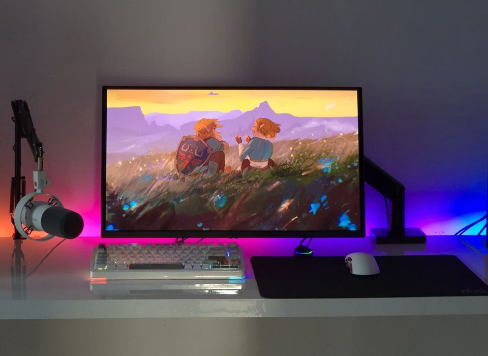 Monitor OLED 360Hz 1440p + Teclado Mecânico Wireless+ Rato Wireless + Microfone de estúdio