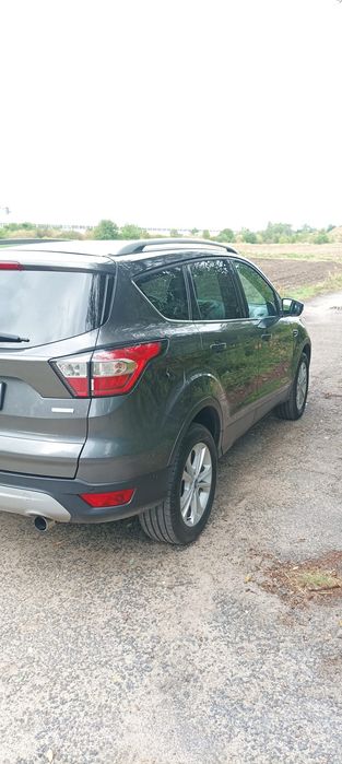Ford Kuga benzyna