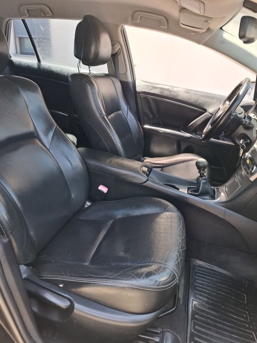 Toyota Avensis SW — fotografia 7