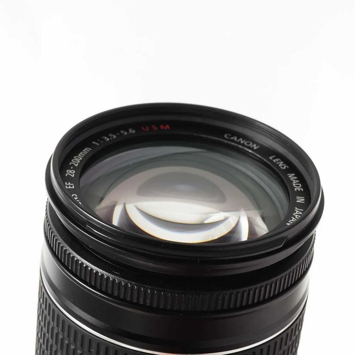 Об'єктив Canon Zoom Lens EF 28-200mm f/3.5-5.6 USM