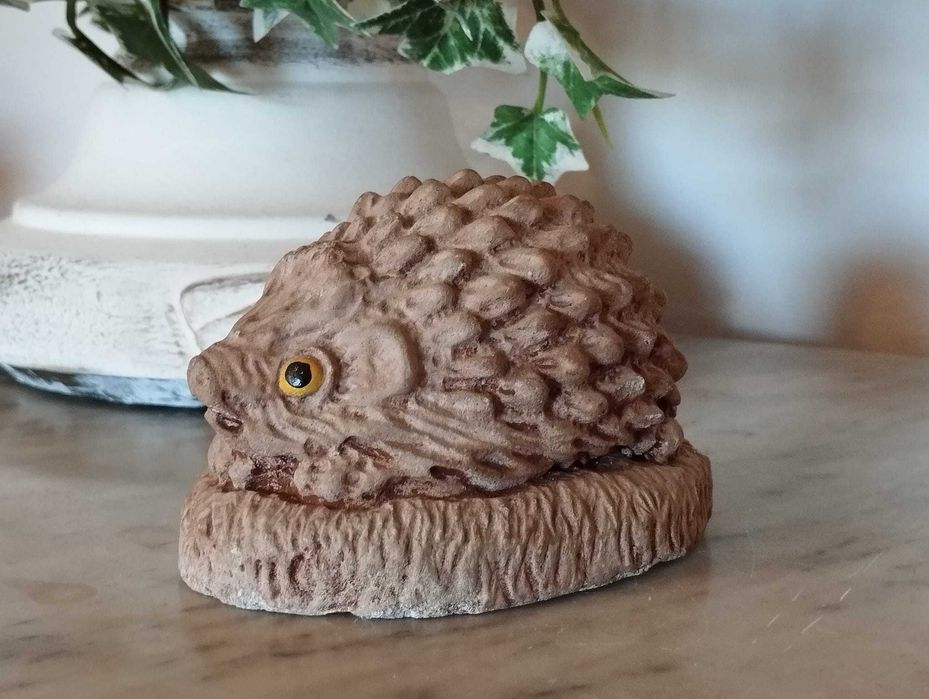 Ouriço Caixeiro em Terracota