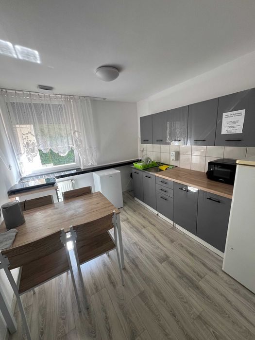 Hostel Etna Rzeszów Wyspiańskiego 18c .-2 Parkingi -