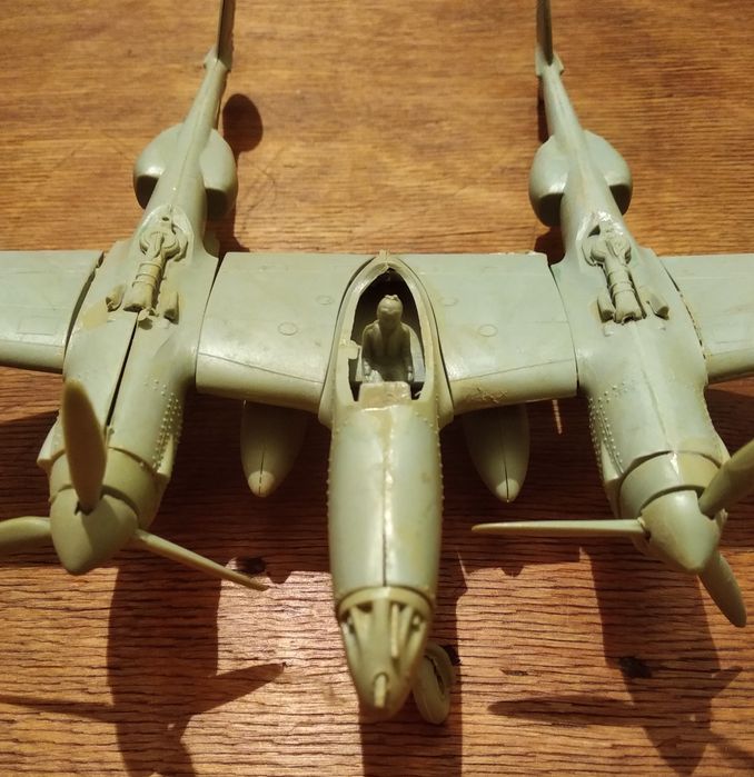 Редкая модель самолет Lockheed P-38 истребитель игрушка