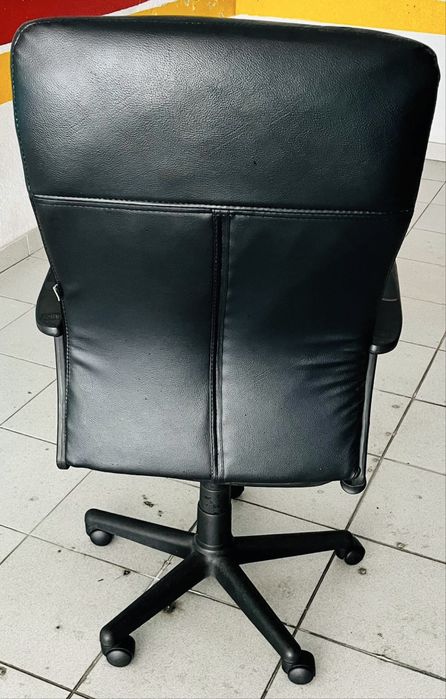 Cadeira de escritorio regulavel