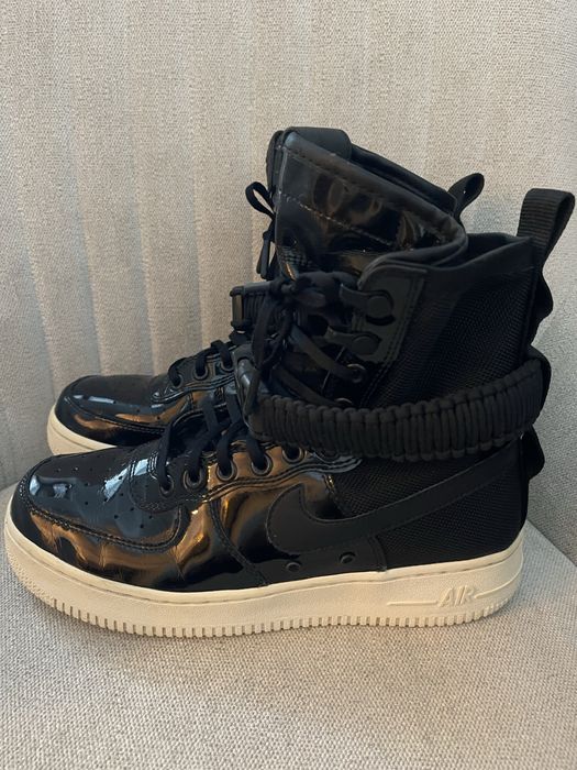 Nike Air Force 1 SE Premium czarne skora 39