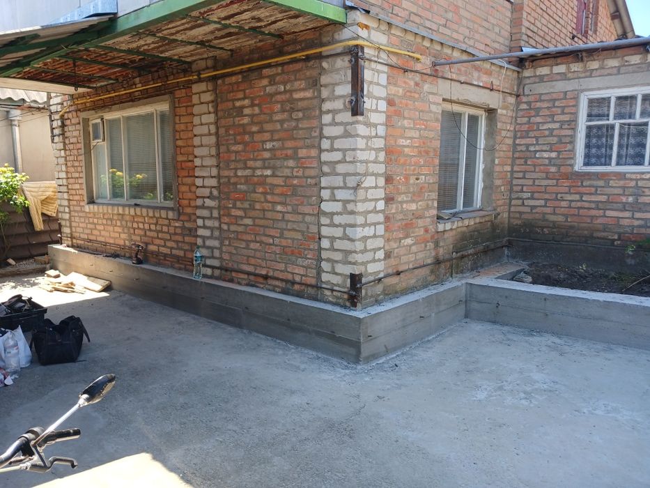 Стягування металом будинків та інших об'єктів від тріщин.будівельні по