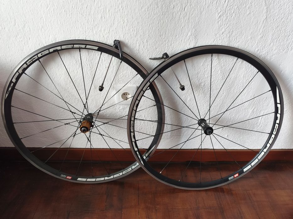 Vendo rodas progress estrada