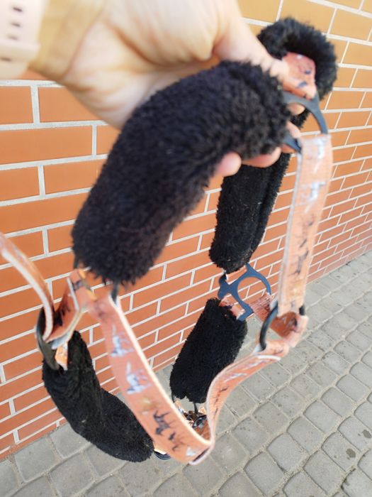 Kantar z futerkiem pony