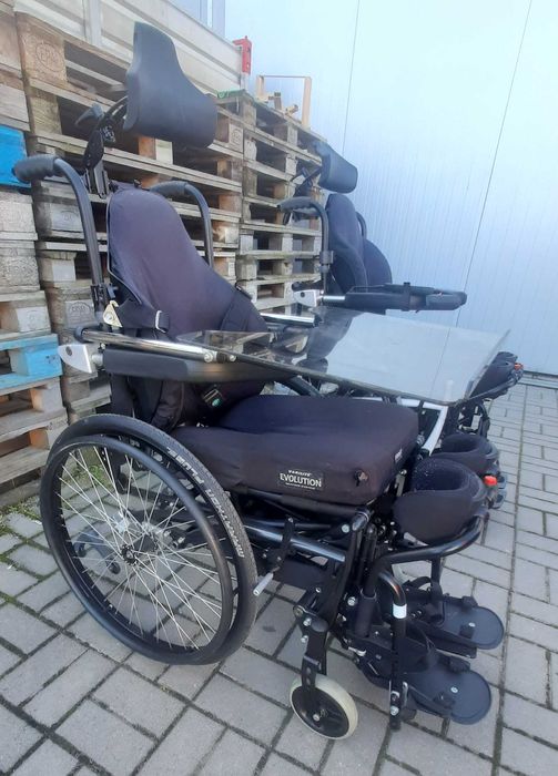 Wózek inwalidzki który postawi cię na nogi - pionizujący wygodny