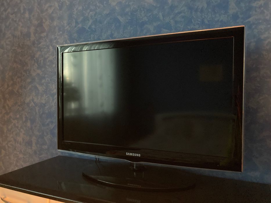 Телевизор Samsung 32 дюйма
