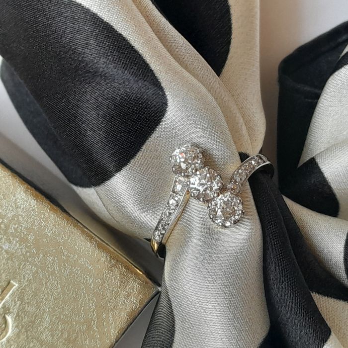 R.14 Pierścionek Zaręczynowy Art Deco Trylogia Diamenty 750 WYCENA