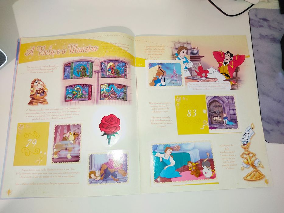 Caderneta Disney Princesas - Sticker Album Panini