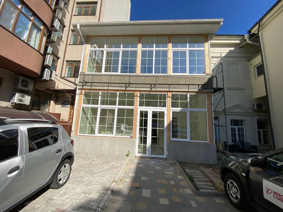 Аренда офисного помещения Шевченко/Соборная 150м 25000грн