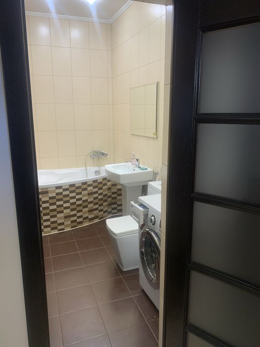 Перша здача2 кімнатна+2спальні та гардроб в мансарді