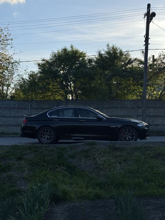 Bmw f10 528i  продаж