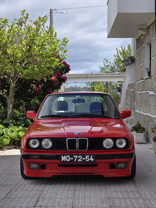 BMW E30 316 Sedan