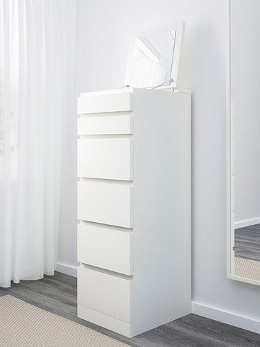 Cómoda Malm 6 gavetas + espelho (IKEA)